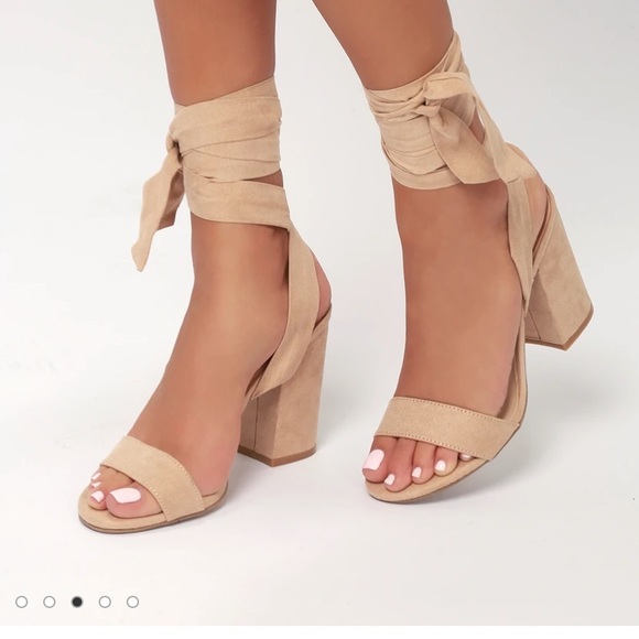 Lace up heels - Picture 3 of 9